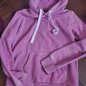 Fashion Nova sweatshirt size small in pink . Very warm
